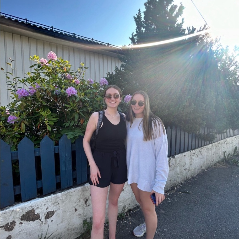 Meet your Posher, Caroline